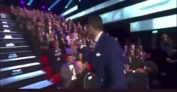 ronaldo celebration oscar earning price