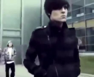 suicide give pistolet poche