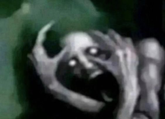 Cri effrayant quand tu réalises