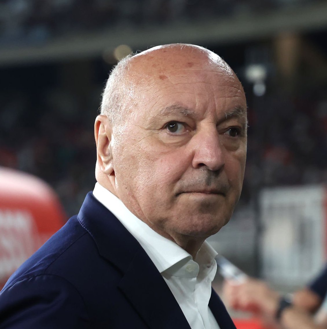 Giuseppe Marotta louch oeil yeux bigleu