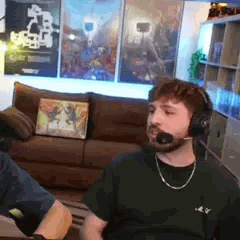 Terracid qui fait le signe nazi