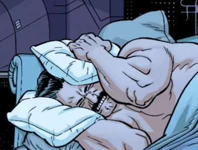 Omni-Man essaie de dormir avec un oreiller sur la tête