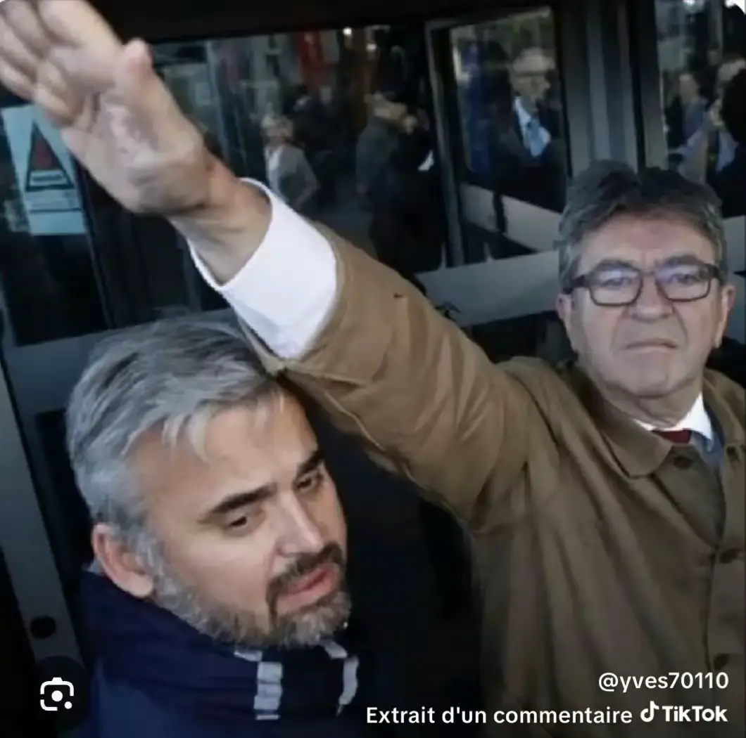Jean-Luc Mélenchon réalisant un signe nazi