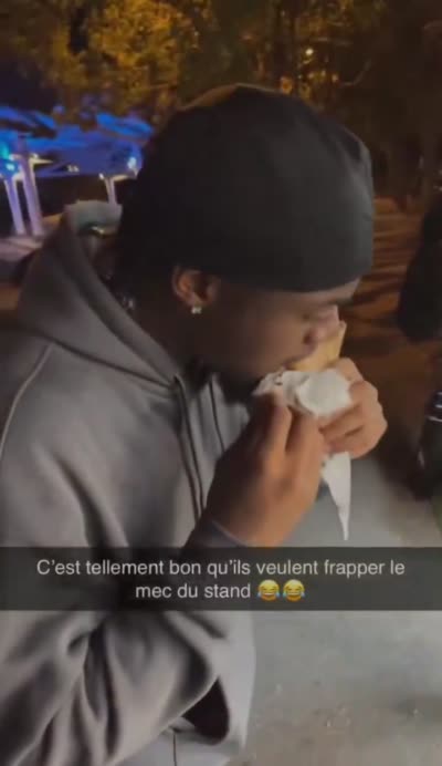 snapchat - C'est tellement bon qu'ils veulent frapper le mec du stand