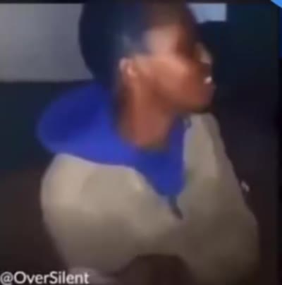 Un homme s'assomme tout seul en s'électrocutant avec une prise et passe en mode a mimir (dormir, dodo)