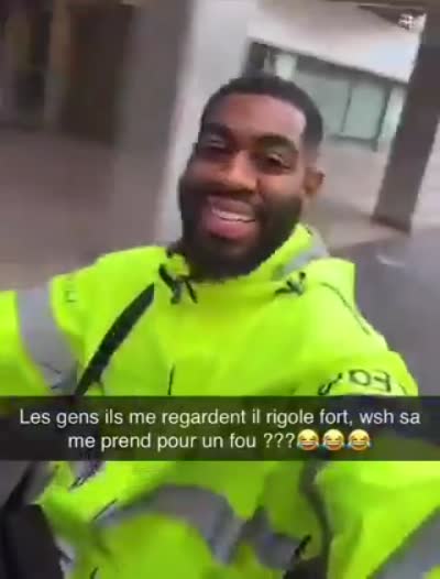 snapchat - Les gens il me regardent il rigole fort, wsh sa me prend pour un fou ???