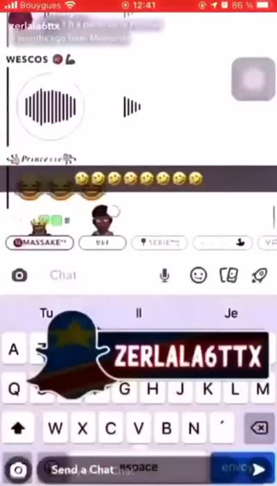 snapchat - Un homme rigole très fort dans un vocal Snapchat