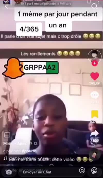 snapchat - Un jeune garçon chante une chanson engagée interrompue par des reniflements