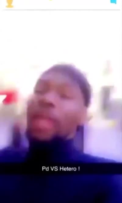 snapchat - On va casser nos têtes ! Pédé contre hétéro ma gueule ! Les pédés contre les hétéros ma gueule !