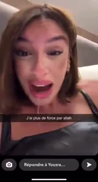 snapchat - Yousra - j'en ai marre... je bave carrément, j'en ai marre ! Ouais j'en ai marre de cette dounia.