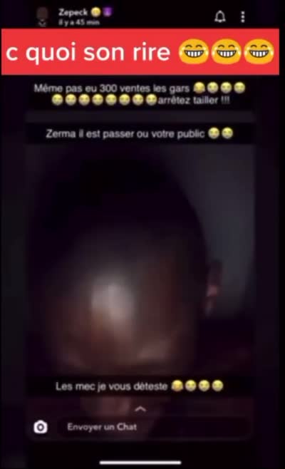 snapchat - Zepeck qui rigole avec un rire aigu sur Snapchat