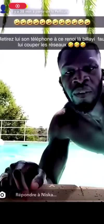 snapchat - C'est qui qui a dit les renois ils savent pas nager la bande d'enculés ? J'avoue on sait pas nager !