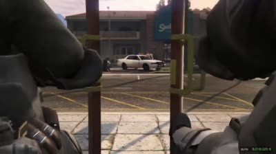 Braqueurs en armure lourde sortant de la banque dans GTA V
