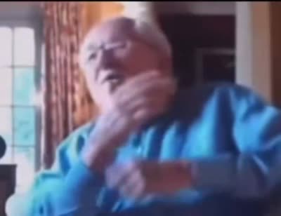 Jean-Marie Le Pen - Bien. En tout premier lieu, je remercie Allah et son prophète Sallallahu alayhi wa sallam.