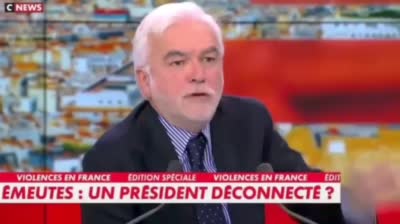 Pascal Praud qui crie sur CNews : Je veux jouir